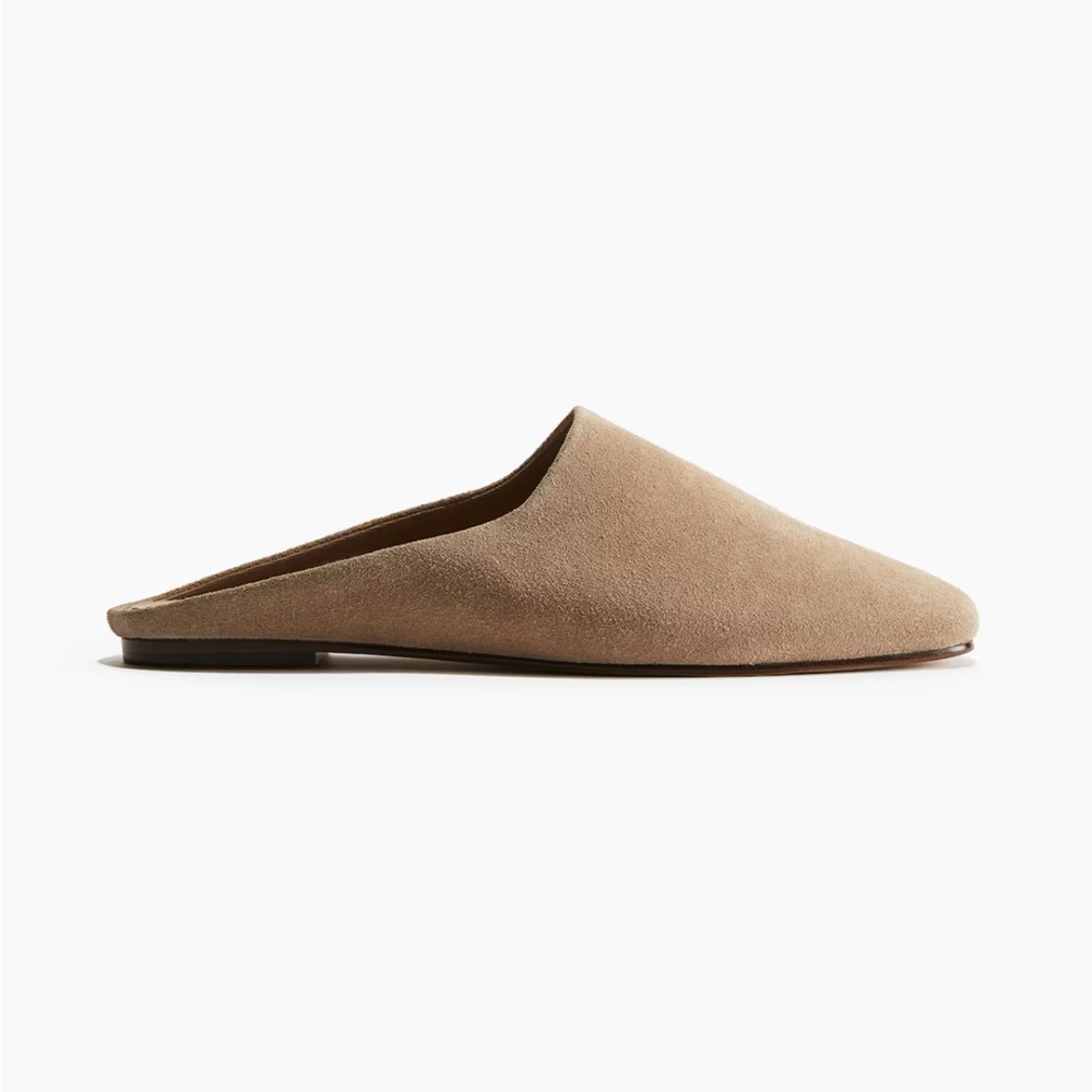 H&M Beige Suede Mules. Sz 7.  S/S 2025. NWT. SOLD OUT